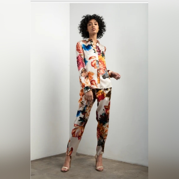 Hark + Hammer Long Sleeve Blouse + Ivory Bouquet Stretch Silk  Size Medium - Picture 2 of 11